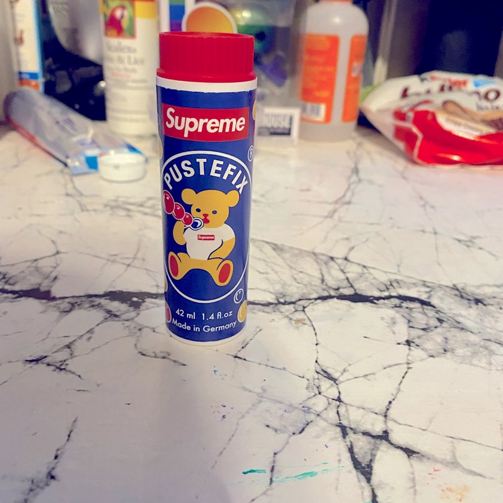 Supreme bubbles